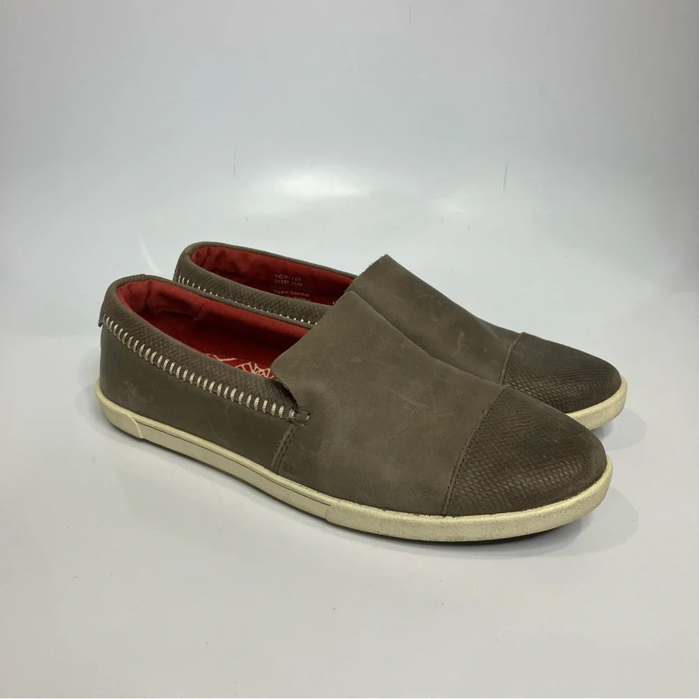 Olukai Alohi taupe leather slip on loafers womens size 7.5 casual neutral trendy